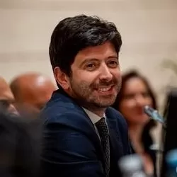 la-nuova-sanita-investimenti-spesa-sanitaria-e-contributo-della-digital-health-3-250x250.jpg